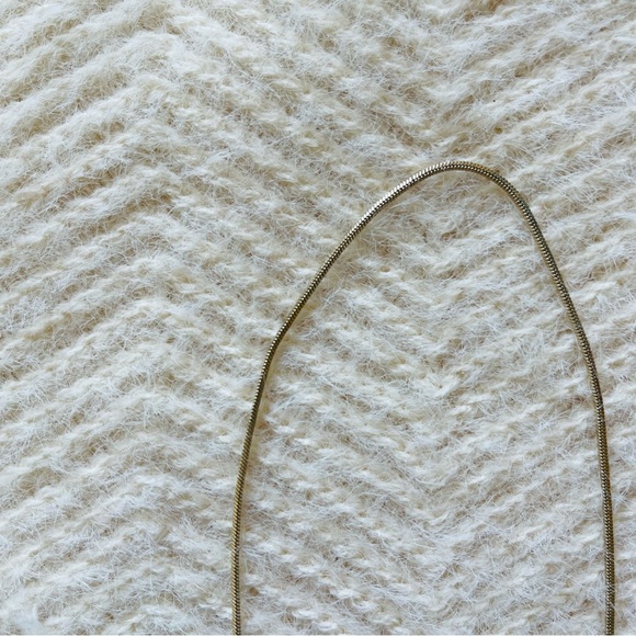 NWOT Necklace - Picture 5 of 9